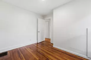 73 Jasper St, Springfield, MA 01109 - Photo 17