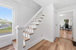 73 Jasper St, Springfield, MA 01109 - Photo 3