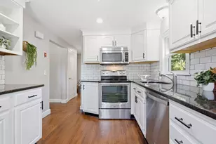 3 Palmer Hill Ave, Reading, MA 01867 - Photo 7