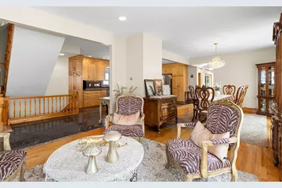 21 Buxton St, Peabody, MA 01960 - Photo 11