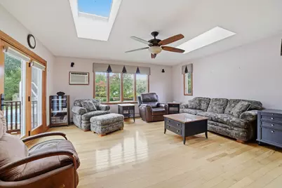 81 Rochdale St, Auburn, MA 01501 - Photo 9