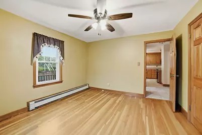 81 Rochdale St, Auburn, MA 01501 - Photo 15