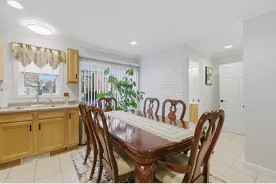 124 Locust St #124, Haverhill, MA 01830 - Photo 5