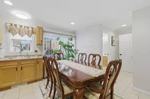 124 Locust St, Haverhill, MA 01830 - Photo 5