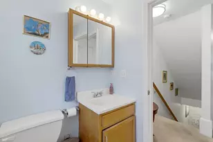124 Locust St, Haverhill, MA 01830 - Photo 13