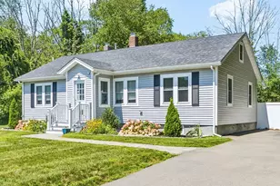 728 Pleasant St, Attleboro, MA 02703 - Photo 1