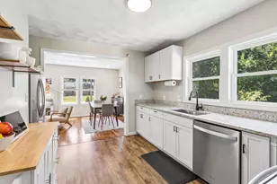 728 Pleasant St, Attleboro, MA 02703 - Photo 17