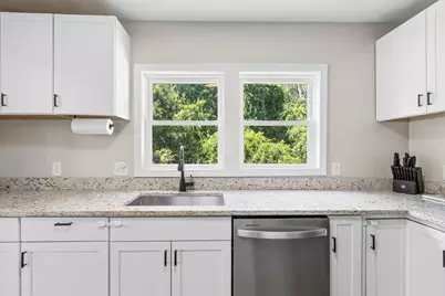 728 Pleasant St, Attleboro, MA 02703 - Photo 19