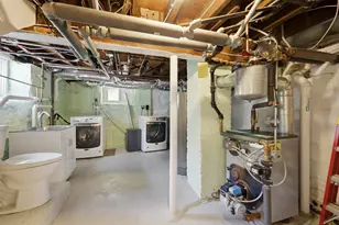 18 Middle St, Lexington, MA 02421 - Photo 35