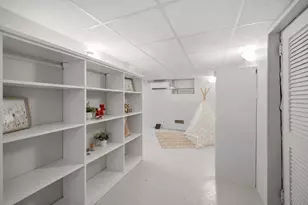 18 Middle St, Lexington, MA 02421 - Photo 31