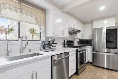 27 Lyman Rd, Framingham, MA 01701 - Photo 11
