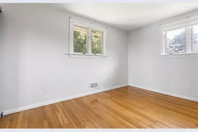 27 Lyman Rd, Framingham, MA 01701 - Photo 17
