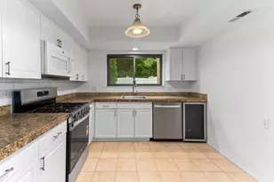 131 Greenbrook Dr, Stoughton, MA 02072 - Photo 15
