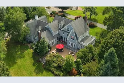 180 Surplus St, Duxbury, MA 02332 - Photo 1