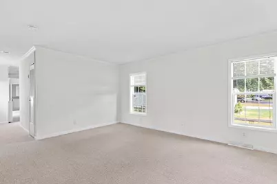 18 Candlelight Dr, Plymouth, MA 02360 - Photo 11
