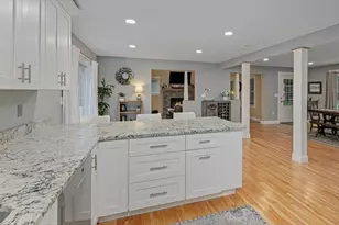 19 Hampstead St, Methuen, MA 01844 - Photo 9