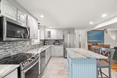 13 Rainbow Cir, Peabody, MA 01960 - Photo 9
