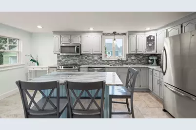 13 Rainbow Cir, Peabody, MA 01960 - Photo 7