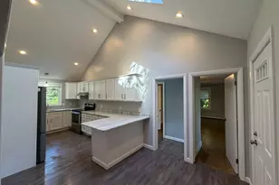 8 Kessell St, Grafton, MA 01519 - Photo 3