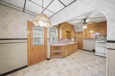 16 Henry Ave, Somerville, MA 02144 - Photo 7