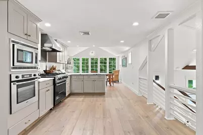 615 Franklin St, Duxbury, MA 02332 - Photo 9