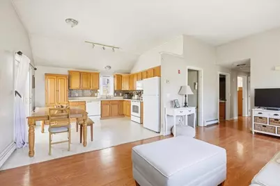 2 Juniper St, Plymouth, MA 02360 - Photo 9