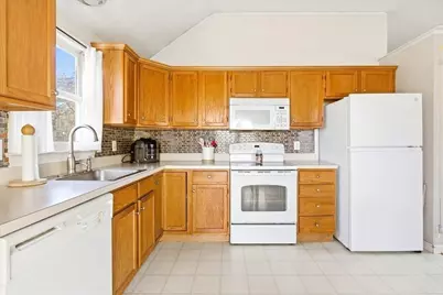 2 Juniper St, Plymouth, MA 02360 - Photo 11
