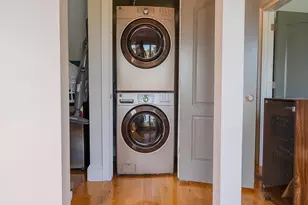 24 Mill St, Boston, MA 02122 - Photo 23