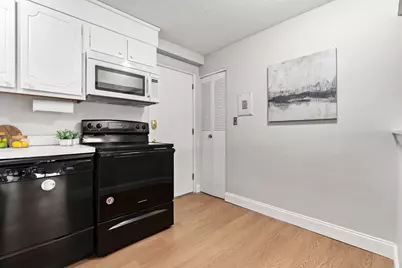 53 Melrose Street #2B, Melrose, MA 02176 - Photo 11