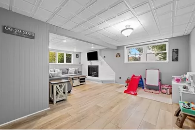 17 Vinal St, Hudson, MA 01749 - Photo 21