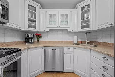 17 Vinal St, Hudson, MA 01749 - Photo 9