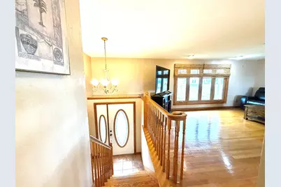 21 Venice #0, Saugus, MA 01906 - Photo 5