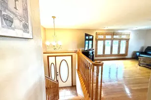 21 Venice, Saugus, MA 01906 - Photo 5