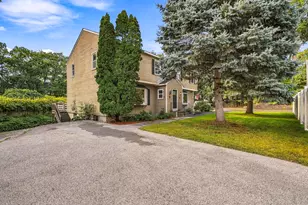 59 N Quinsigamond Ave, Shrewsbury, MA 01545 - Photo 3