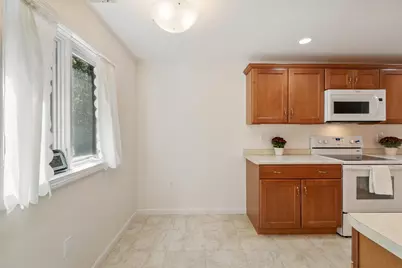 10 Ledgewood Way #10, Peabody, MA 01960 - Photo 17