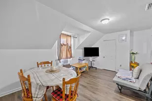 81 Liberty St, Lowell, MA 01851 - Photo 11