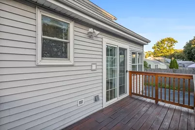 814 Lynnfield Street, Lynnfield, MA 01940 - Photo 9