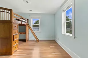 814 Lynnfield St, Lynnfield, MA 01940 - Photo 21