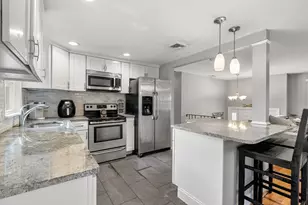 20 Robin Hood Ln, Billerica, MA 01821 - Photo 5