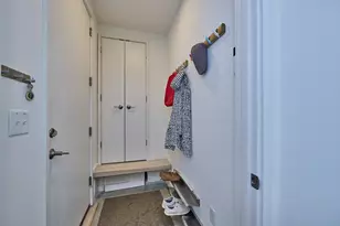 66 Catherine St, Boston, MA 02131 - Photo 25