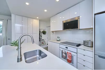 66 Catherine St #66, Boston, MA 02131 - Photo 9