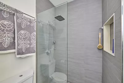 66 Catherine St #66, Boston, MA 02131 - Photo 23