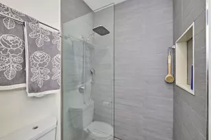 66 Catherine St, Boston, MA 02131 - Photo 23