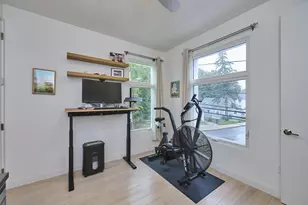 66 Catherine St, Boston, MA 02131 - Photo 19