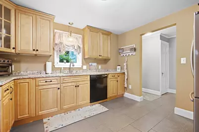 24 Vokes Terrace, Lynnfield, MA 01940 - Photo 9