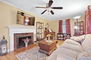 24 Vokes Terrace, Lynnfield, MA 01940 - Photo 5