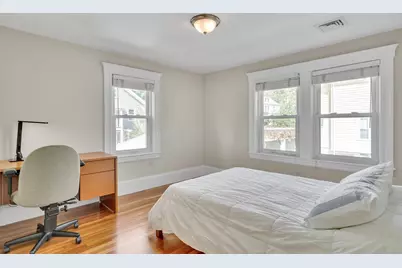 30 Oakley Rd #2, Watertown, MA 02472 - Photo 17