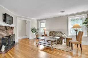 30 Oakley Rd, Watertown, MA 02472 - Photo 5
