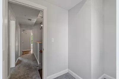 44 Crescent St #2, Fitchburg, MA 01420 - Photo 9