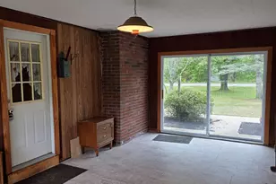 24 Elm St, Franklin, MA 02038 - Photo 3